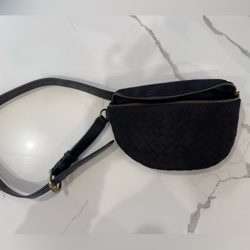 Steve Madden Woven Belt Bag